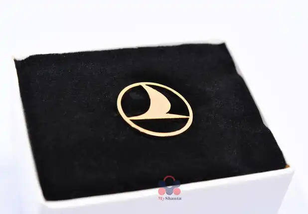 Golden Turkish calligraphy brooch