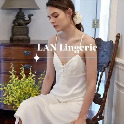 Off-white bridal robe