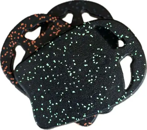 A special swimming board for children that can be used to learn swimming. Small size suitable for the grip of children aged 2-11 years