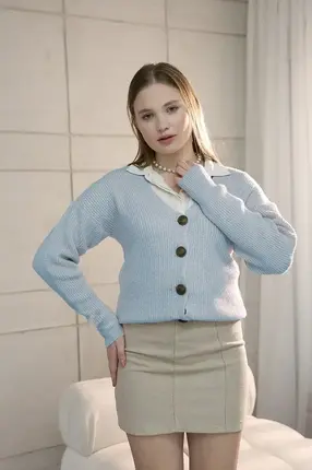 Buttoned V-Neck Cardigan