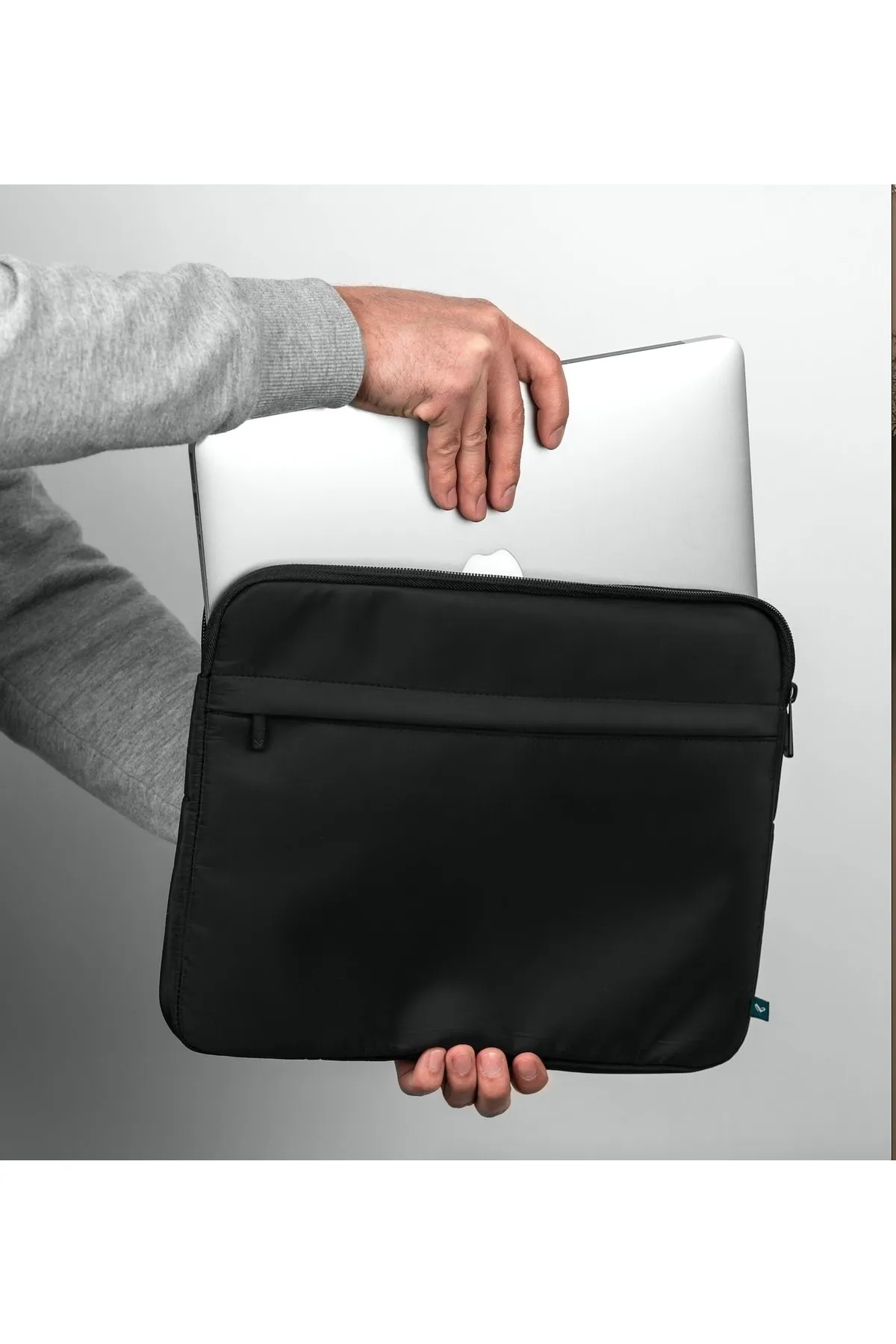 CANOPUS Teknik Laptop Case Black